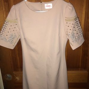 Mid pink dress with detailed beading